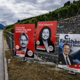 Des affiches en vue des élections fédérales 2023.